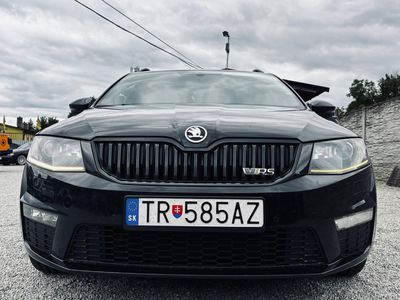 Škoda Octavia Combi 2.0 TDI DPF RS DSG - fotografia 12