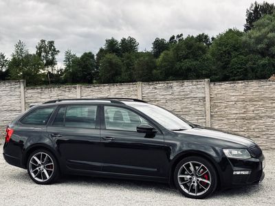 Škoda Octavia Combi 2.0 TDI DPF RS DSG - fotografia 15