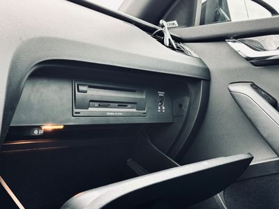 Škoda Octavia Combi 2.0 TDI DPF RS DSG - fotografia 57