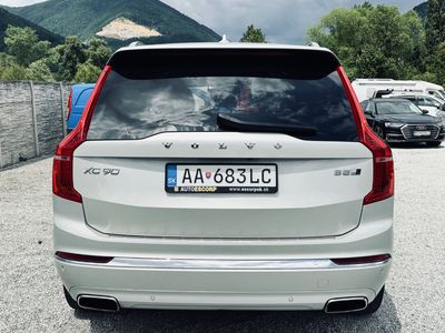 Volvo XC90 2.0 B5 mHEV Inscription - fotografia 18