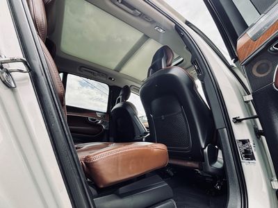 Volvo XC90 2.0 B5 mHEV Inscription - fotografia 33