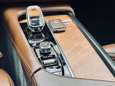Volvo XC90 2.0 B5 mHEV Inscription - fotografia 42