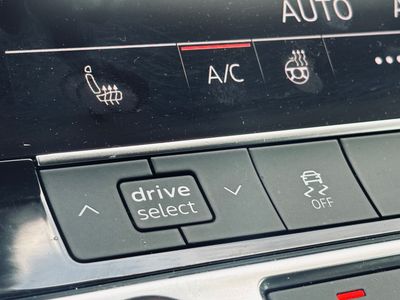 Audi A6 Allroad 55 3.0 V6 TDI mHEV quattro tiptronic - fotografia 45