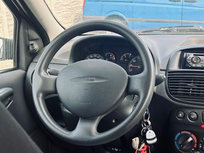 Fiat Punto 1.2 Classic - fotografia 24