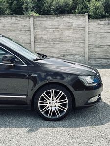 Škoda Superb 2.0 TDI CR 170k Business DSG - fotografia 17