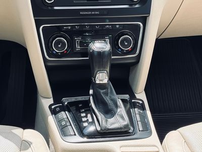 Škoda Superb 2.0 TDI CR 170k Business DSG - fotografia 36