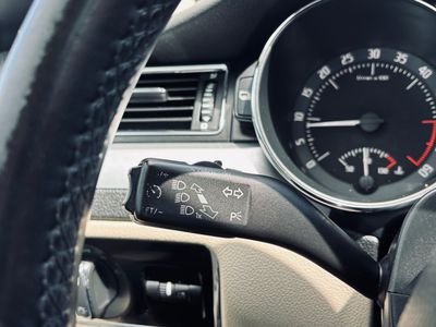 Škoda Superb 2.0 TDI CR 170k Business DSG - fotografia 46