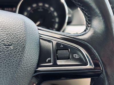 Škoda Superb 2.0 TDI CR 170k Business DSG - fotografia 47