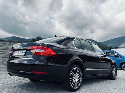 Škoda Superb 2.0 TDI CR 170k Business DSG - fotografia 8