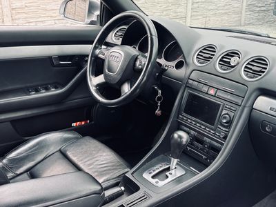 Audi A4 Cabriolet 3.0 TDI quattro tiptronic DPF - fotografia 24