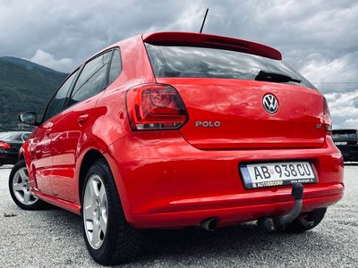 Volkswagen Polo 1.4 16V Comfortline - fotografia 8