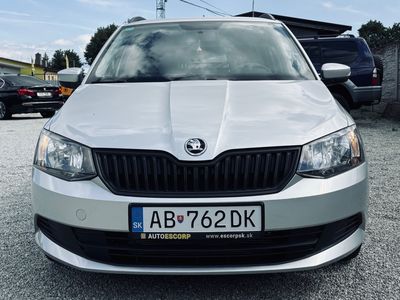Škoda Fabia Combi ScoutLine 1.2 TSI Ambition - fotografia 12