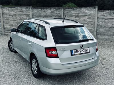 Škoda Fabia Combi ScoutLine 1.2 TSI Ambition - fotografia 23