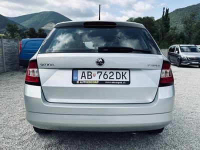 Škoda Fabia Combi ScoutLine 1.2 TSI Ambition - fotografia 7