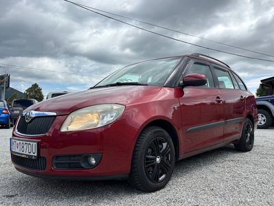 Škoda Fabia Combi 1.6 16V Ambiente - fotografia 10
