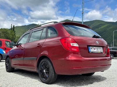 Škoda Fabia Combi 1.6 16V Ambiente - fotografia 8