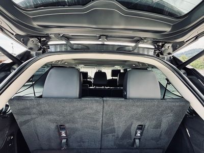 Land Rover Discovery 2.0L TD4 HSE AWD A/T - fotografia 28