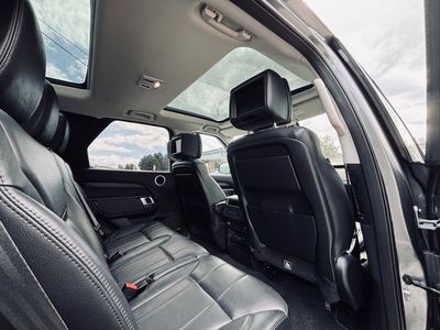 Land Rover Discovery 2.0L TD4 HSE AWD A/T - fotografia 32