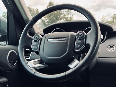 Land Rover Discovery 2.0L TD4 HSE AWD A/T - fotografia 41