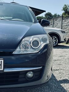 Renault Laguna 2.0 dCi Expression - fotografia 15