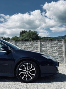 Renault Laguna 2.0 dCi Expression - fotografia 16