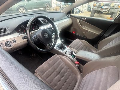 Volkswagen Passat 2.0 TDI Highline DPF - 6
