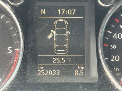Volkswagen Passat 2.0 TDI Highline DPF - fotografia 8
