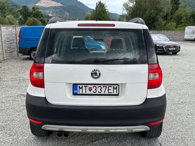 Škoda Yeti 1.8 TSI 4x4 Active - fotografia 15