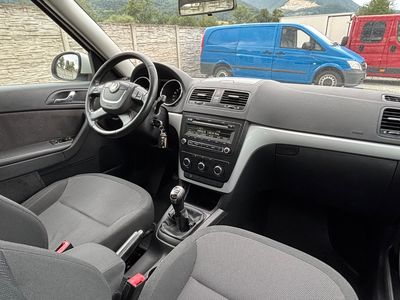 Škoda Yeti 1.8 TSI 4x4 Active - fotografia 23