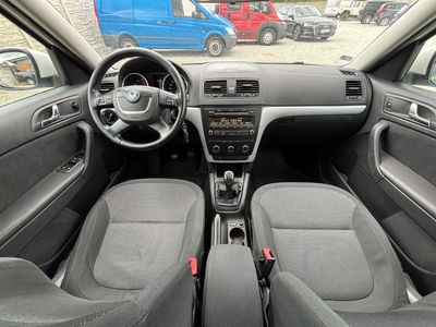 Škoda Yeti 1.8 TSI 4x4 Active - fotografia 24