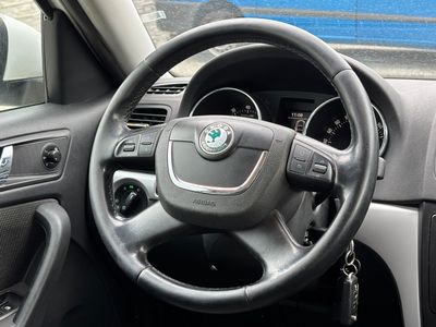 Škoda Yeti 1.8 TSI 4x4 Active - fotografia 25