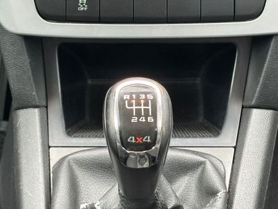 Škoda Yeti 1.8 TSI 4x4 Active - fotografia 27