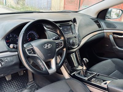 Hyundai i40 CW 1.7 CRDi 136k Premium - fotografia 39