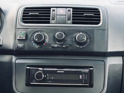 Škoda Fabia Combi 2 1.4 16v benzin+LPG - fotografia 26