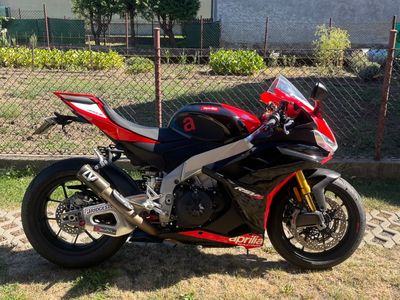 Aprilia RSV4 1100 FACTORY SE-09 SBK