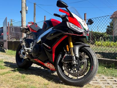 Aprilia RSV4 1100 FACTORY SE-09 SBK - 3
