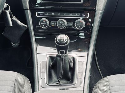 Volkswagen Golf 1.2 TSI BMT Comfortline EU6 - fotografia 37