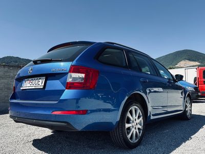Škoda Octavia Combi 2.0 TDI Elegance/Style DSG - 5
