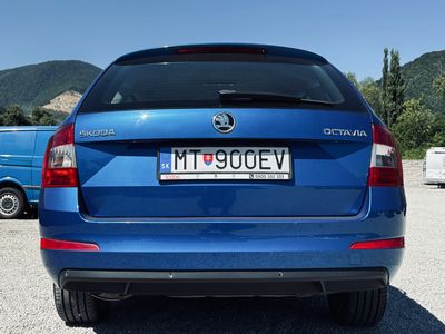 Škoda Octavia Combi 2.0 TDI Elegance/Style DSG - 6
