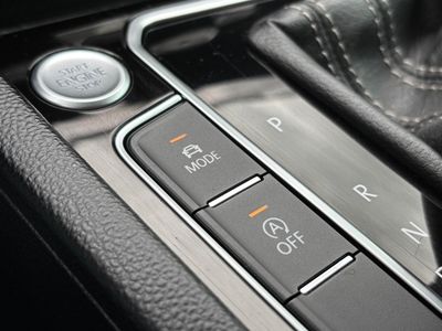 Volkswagen Arteon 2.0 TSI BMT R-Line DSG - fotografia 18