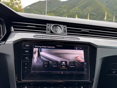 Volkswagen Arteon 2.0 TSI BMT R-Line DSG - fotografia 19