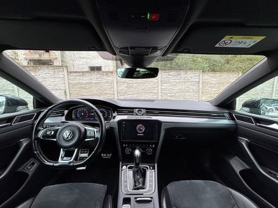Volkswagen Arteon 2.0 TSI BMT R-Line DSG - fotografia 21
