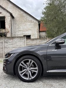 Volkswagen Arteon 2.0 TSI BMT R-Line DSG - fotografia 33