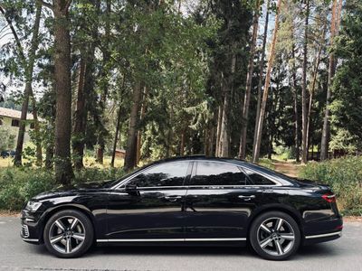 Audi A8 - 2