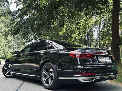 Audi A8 - 4