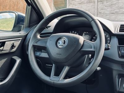 Škoda Fabia Combi 1.4 TDI Ambition - fotografia 28