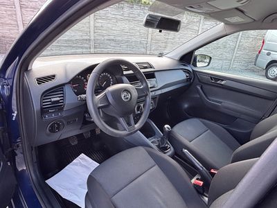 Škoda Fabia Combi 1.4 TDI Ambition - fotografia 33
