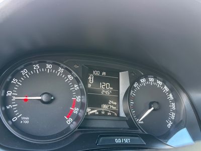 Škoda Fabia Combi 1.4 TDI Ambition - fotografia 40