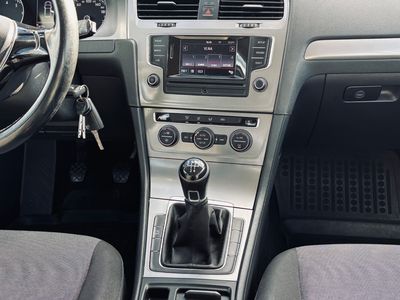 Volkswagen Golf Variant 1.2 TSI BMT Trendline - fotografia 20