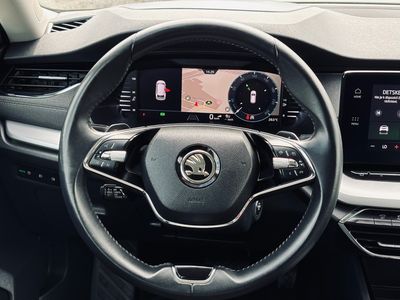 Škoda Octavia Combi 2.0 TDI SCR Style DSG - fotografia 36